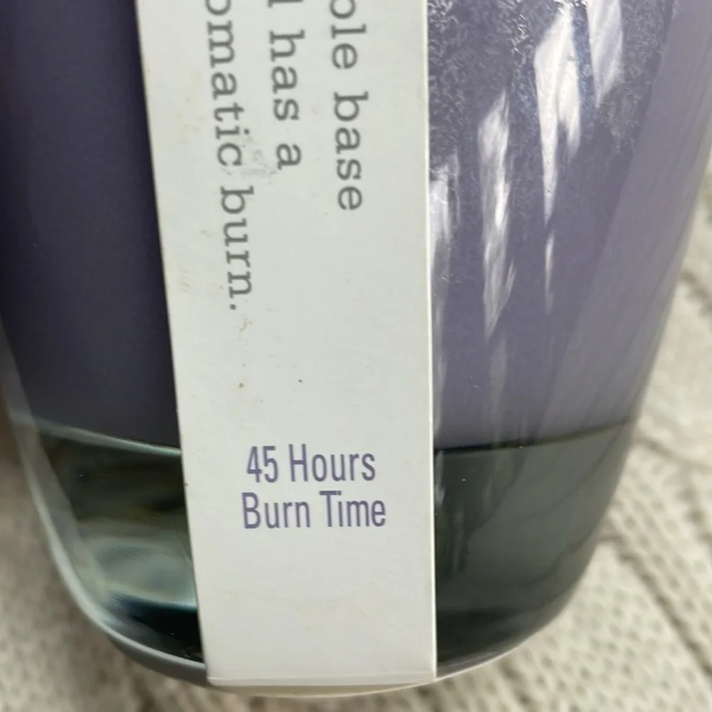 NWOT Williams-Sonoma Lavender Juniper Rose Candle. 9.1 oz. 45 hr burn time.